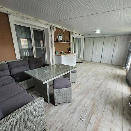 La Dolce Vita Apartment Stefanestii de Jos Exteriör bild